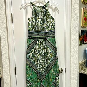 Maxi dress green size small